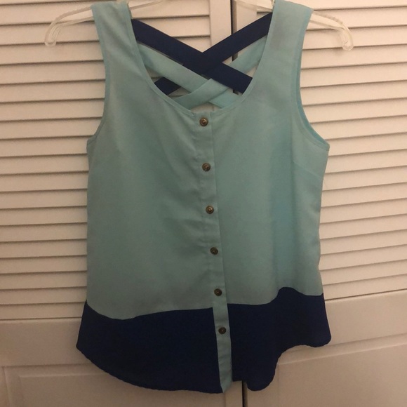 Sleeveless top for work - Picture 1 of 6